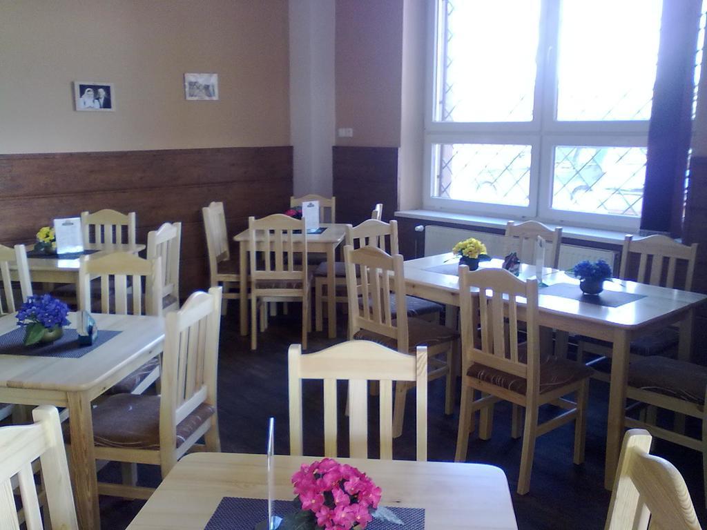 Penzion A Restaurace Na Salasi Hutisko ภายนอก รูปภาพ