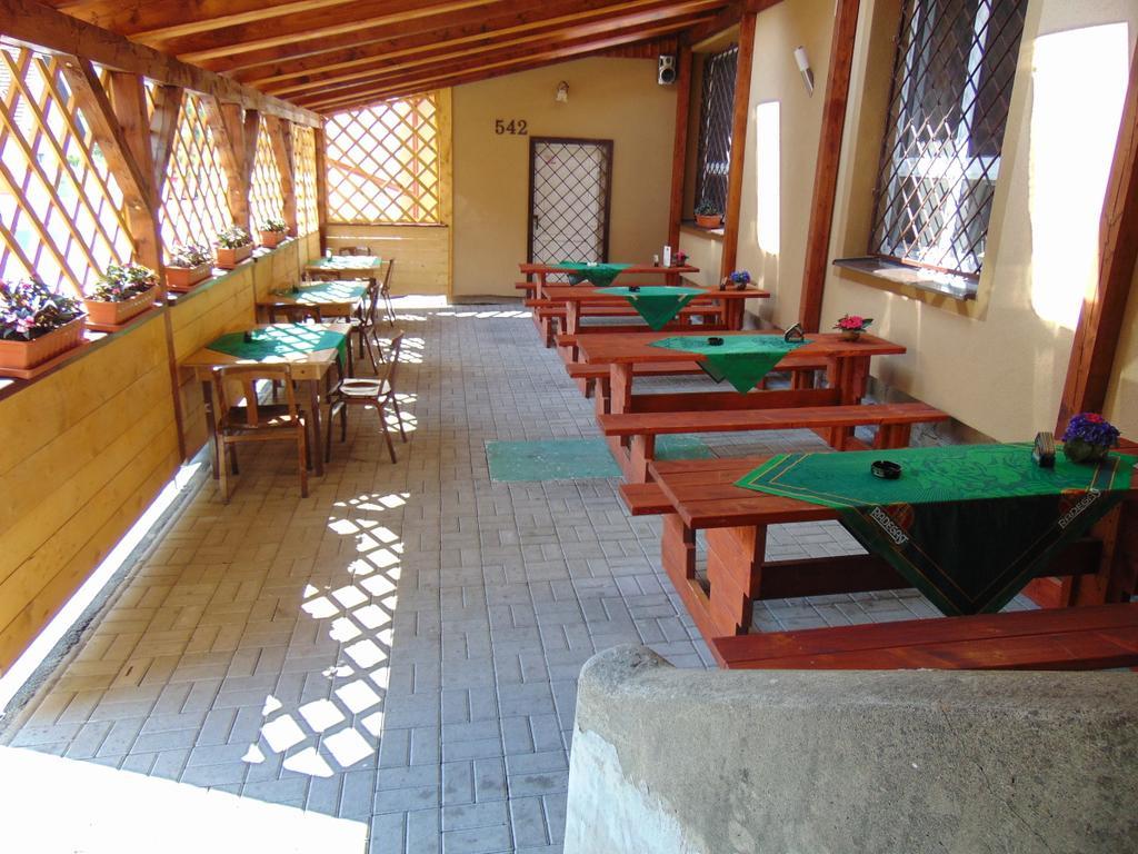 Penzion A Restaurace Na Salasi Hutisko ภายนอก รูปภาพ