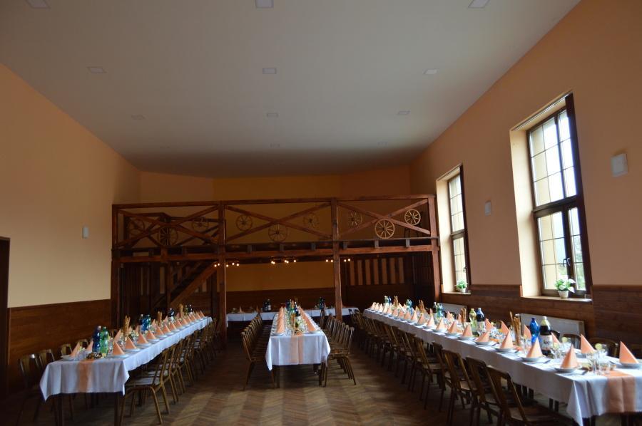 Penzion A Restaurace Na Salasi Hutisko ภายนอก รูปภาพ